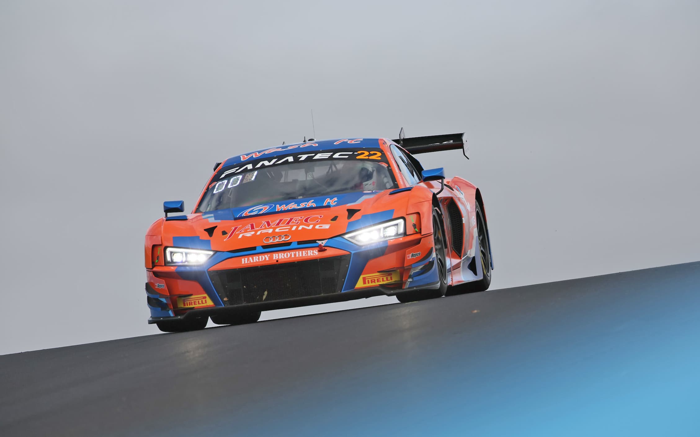 van der linde bathurst practice 1 2024