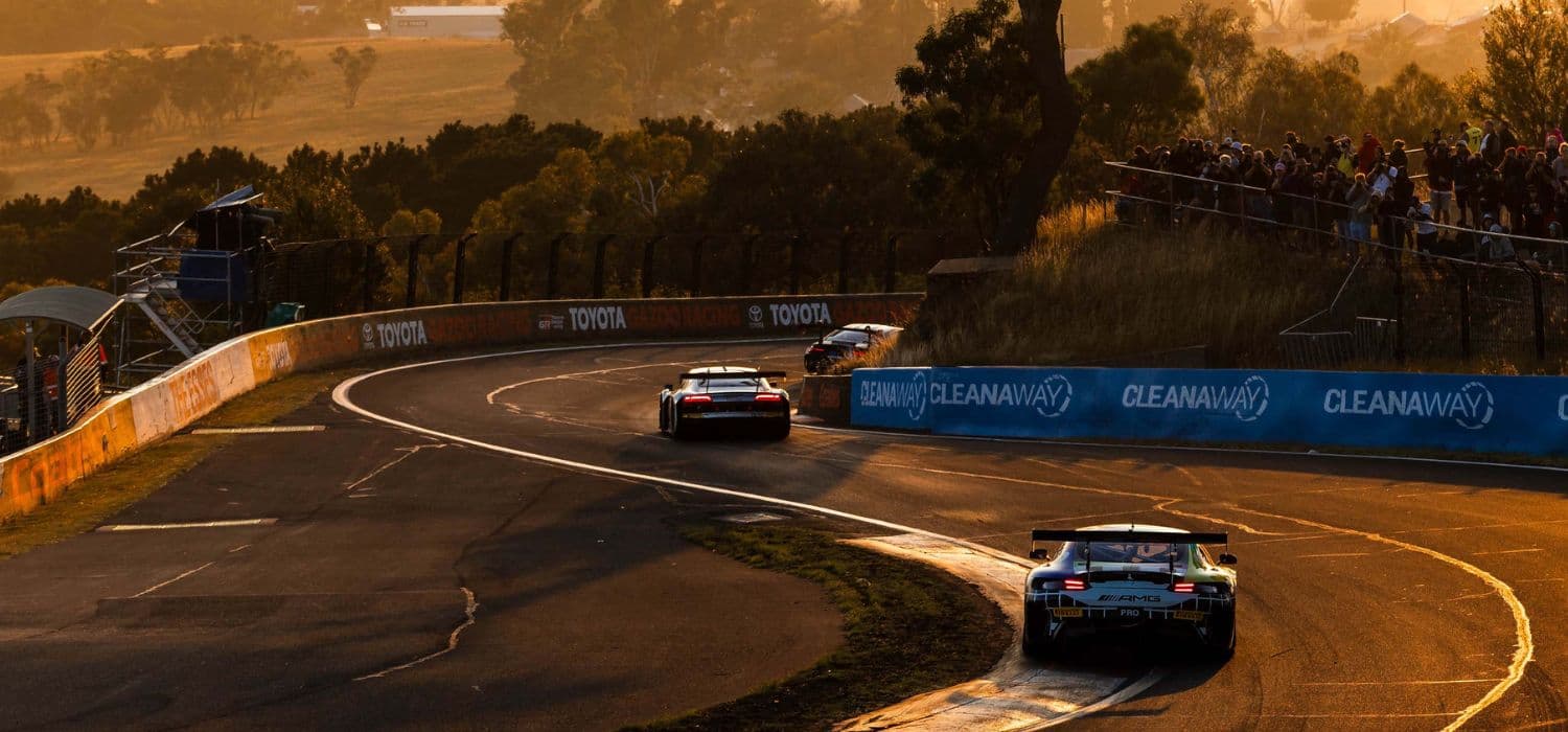 Beyond-the-track-discover-Bathurst-02-Race